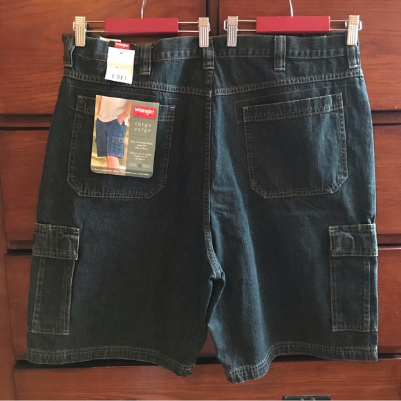 NWT Men's Size 40 Wrangler Hero Denim Cargo Shorts - Picture 4 of 7